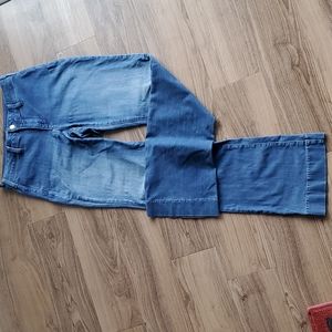 NYDJ Trouser Leg Jeans | Women's Size 6 US